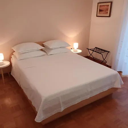 Apartment Leo *